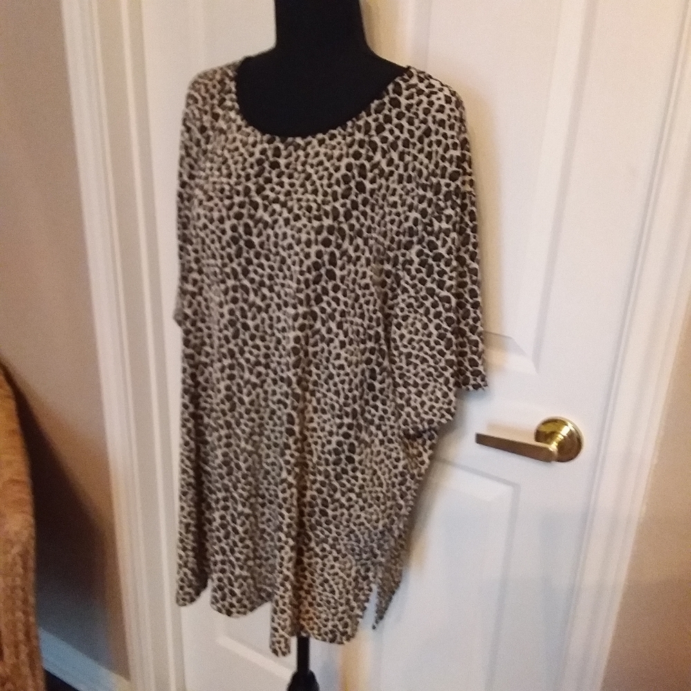 Kathie Lee Ladies Tunic Top - Picture 2 of 8